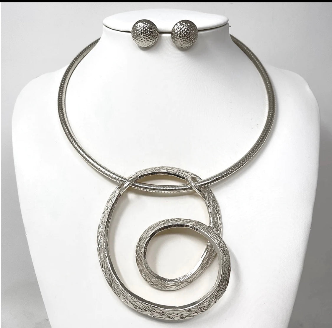 Intersection choker set