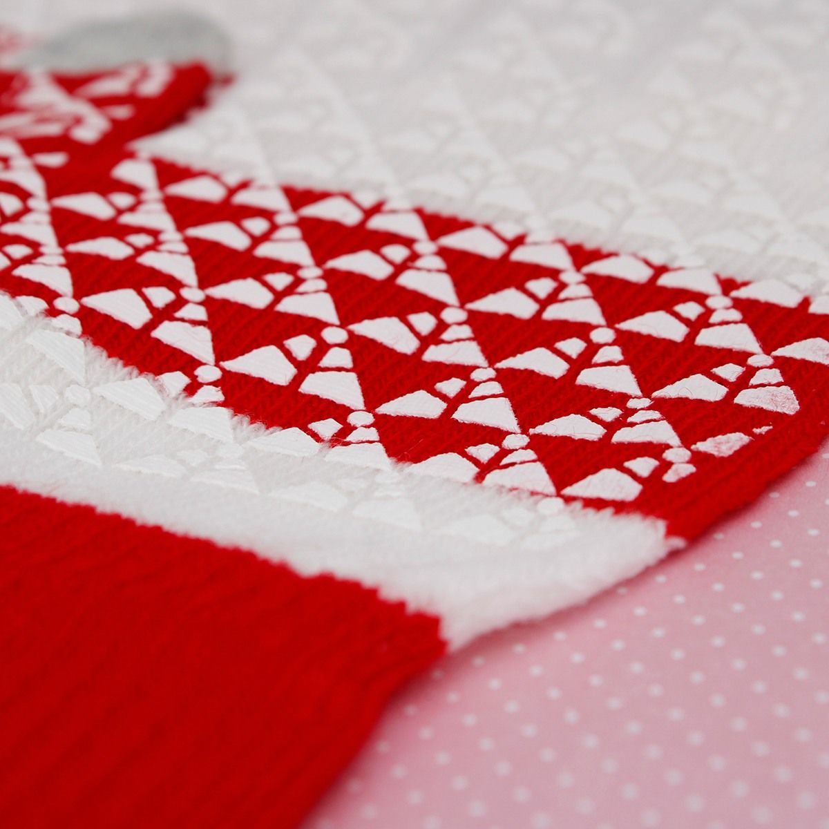 DST Red White Touch and Grip Knit Winter Gloves