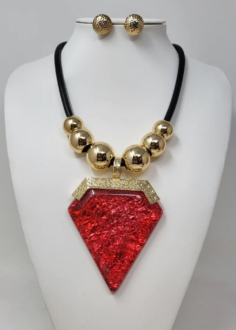 On Point Necklace set