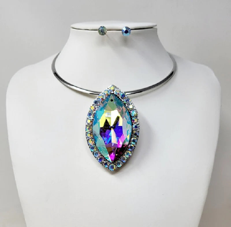 Headturner choker set