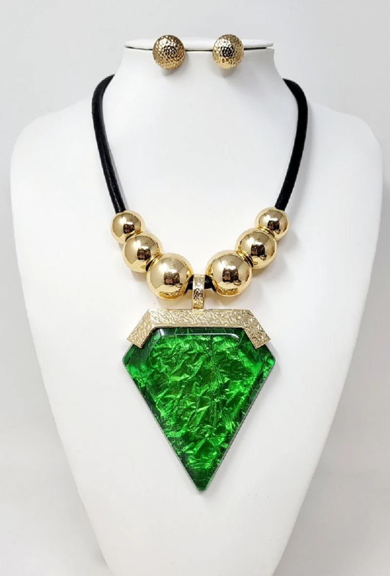 On Point Necklace set