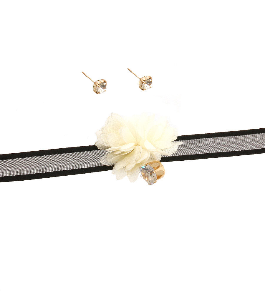 Lace with Flower Choker