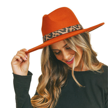 Rust Leopard Band Panama